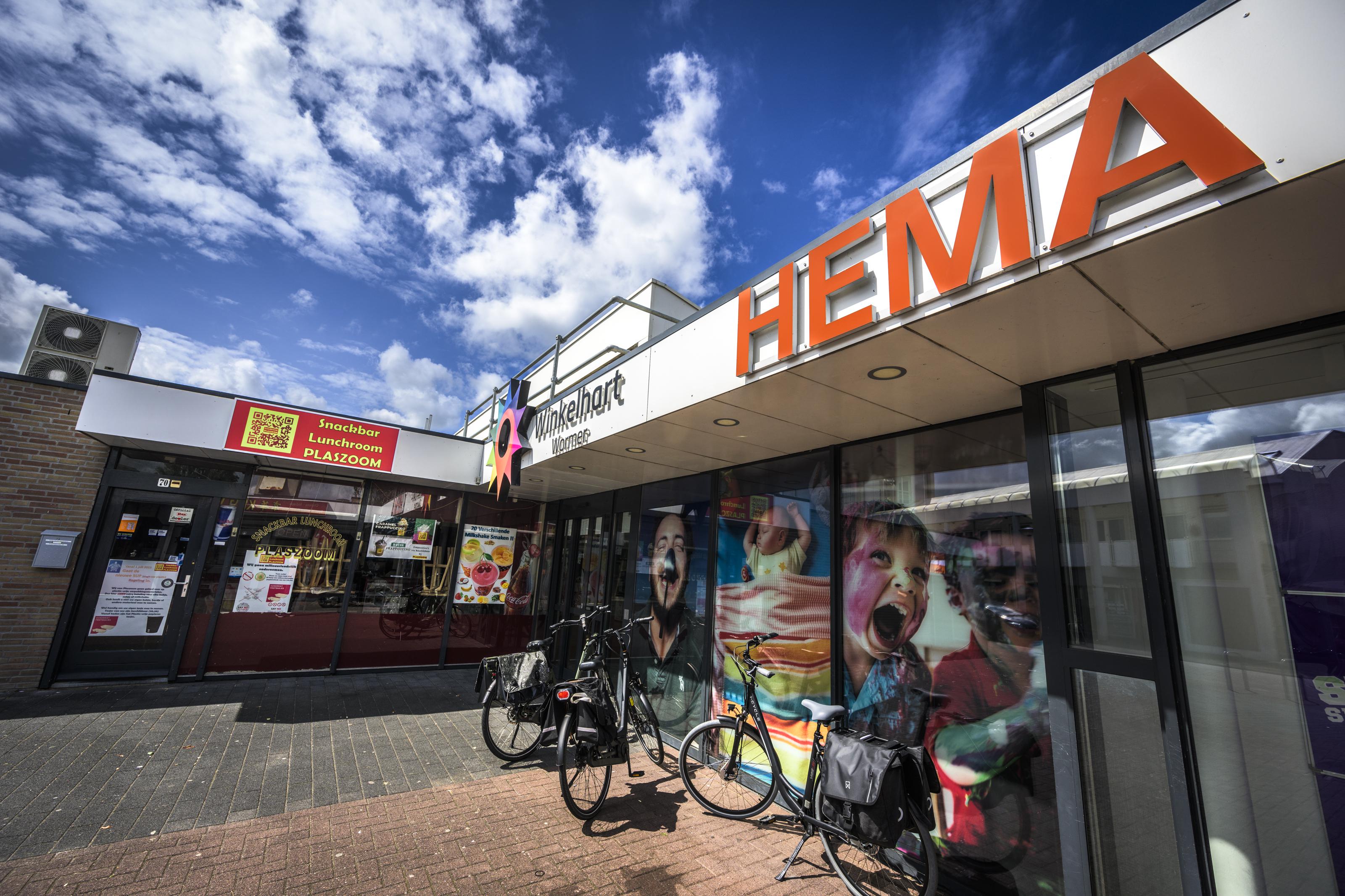 omverwerping Verstenen geeuwen Verdachte (21) blijft achter slot en grendel, personeel van Hema in Wormer  krijgt veel steun na steekpartij: 'Het scheelt dat je weet wie de dader is'  | Noordhollandsdagblad
