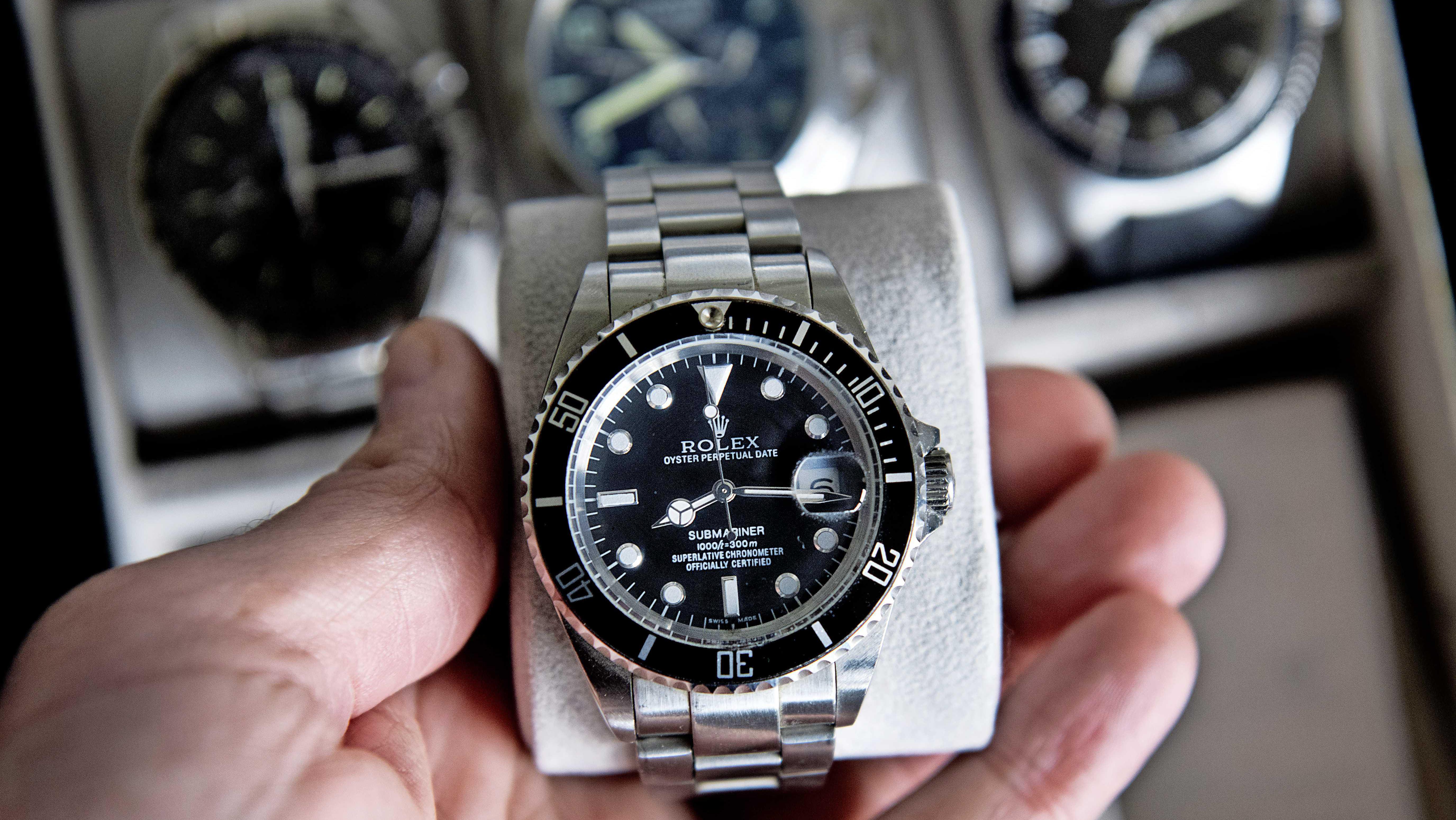 Man loopt Rolex mis doordat betaling niet lukt, maar bank niet  aansprakelijk | Geld | Telegraaf.nl