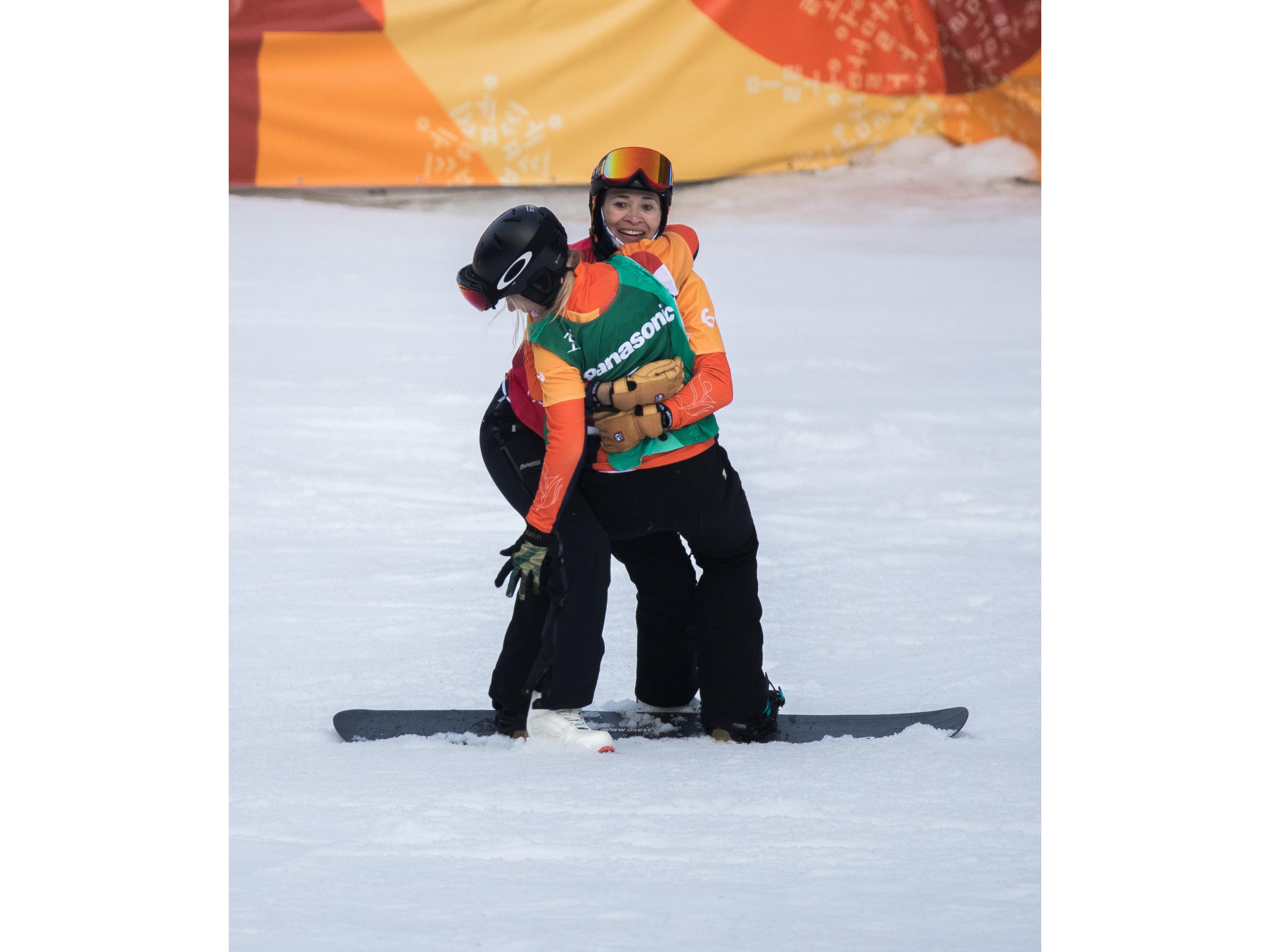 Para-snowboardster Mentel wint weer goud video - De Gooi ...