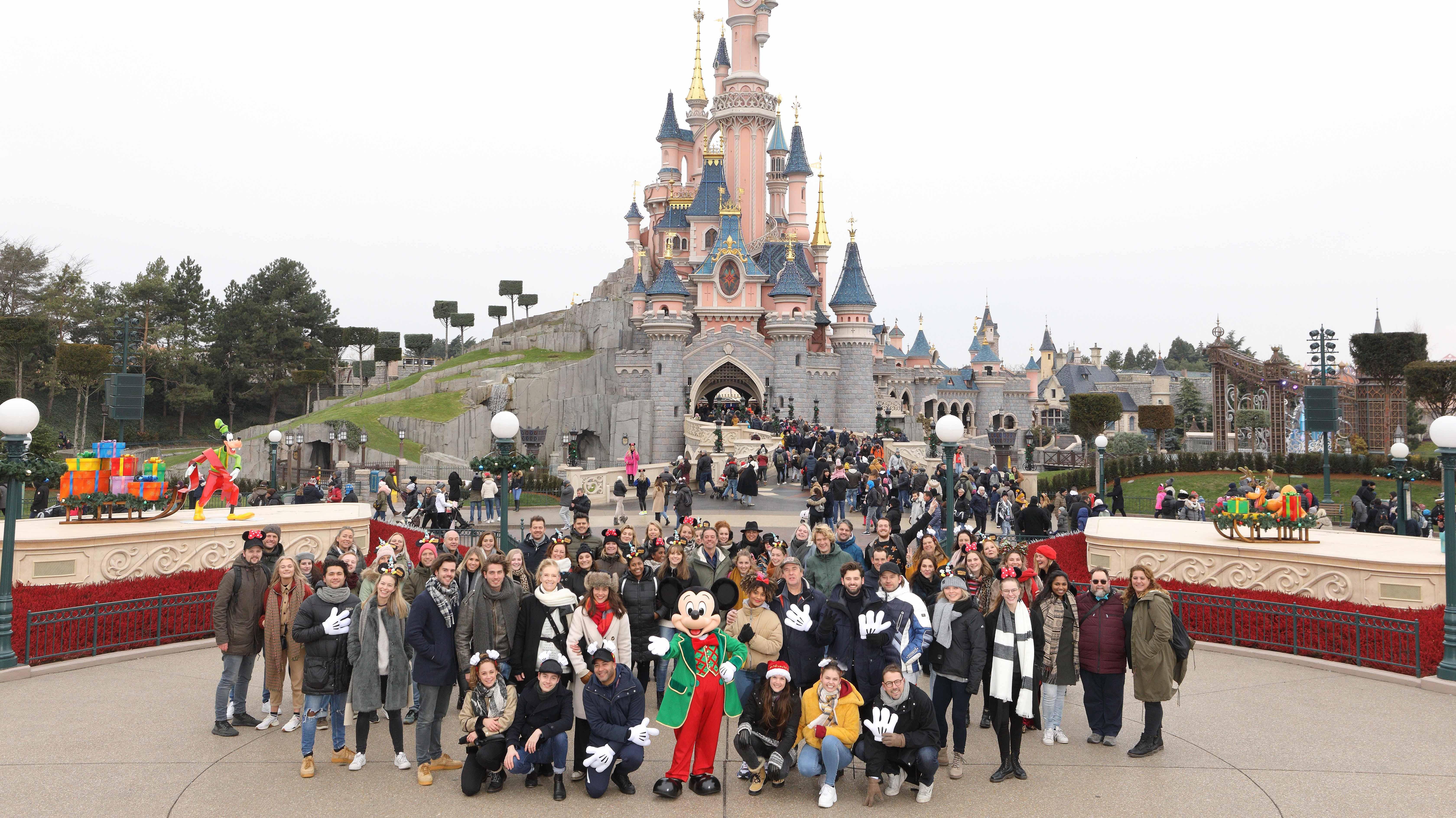 GTST viert jaar Mickey Mouse in Disneyland Paris | Entertainment | Telegraaf.nl