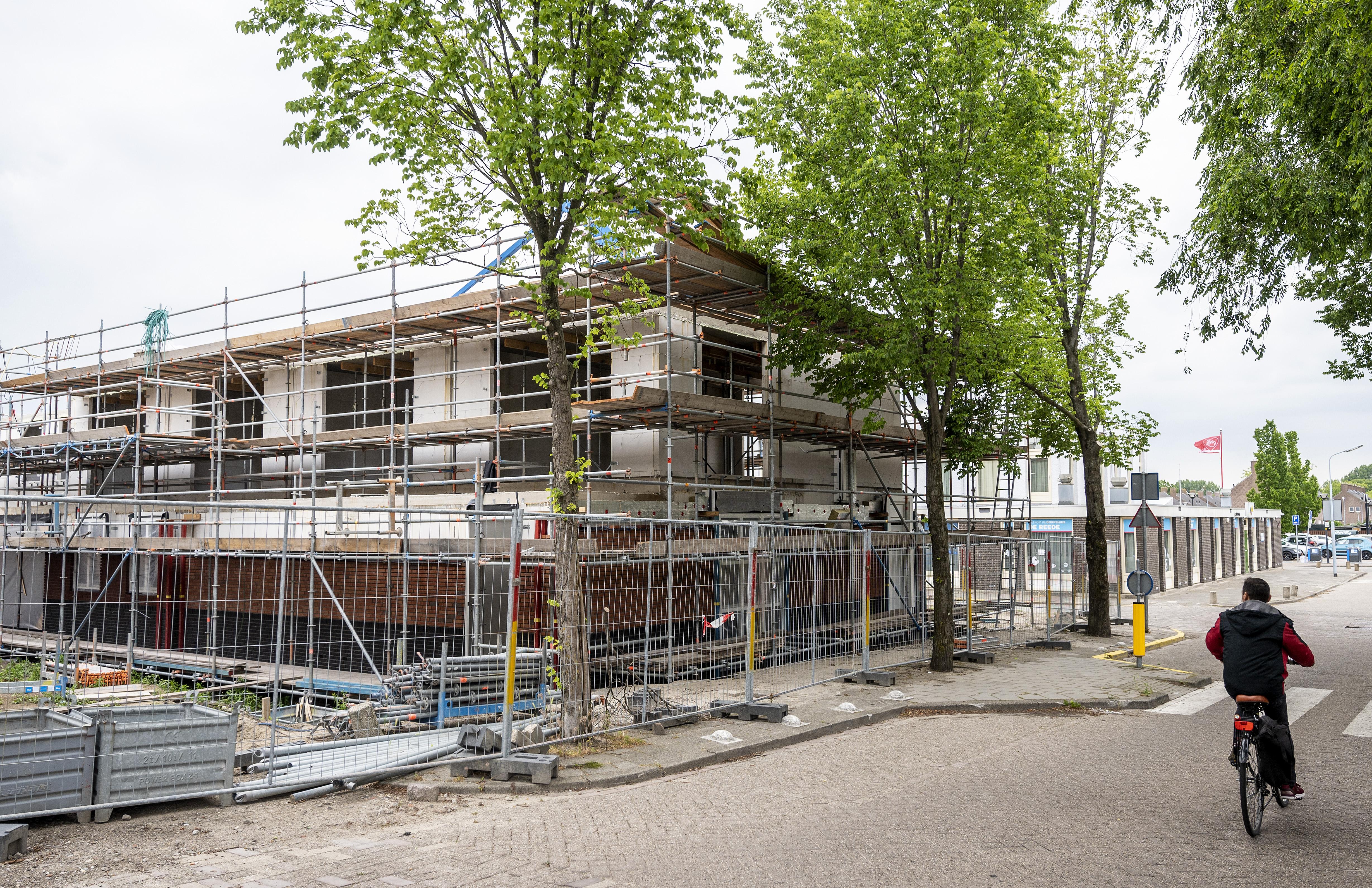 Eigenaar café De Kleine Beurs in Hillegom ligt onder vuur
