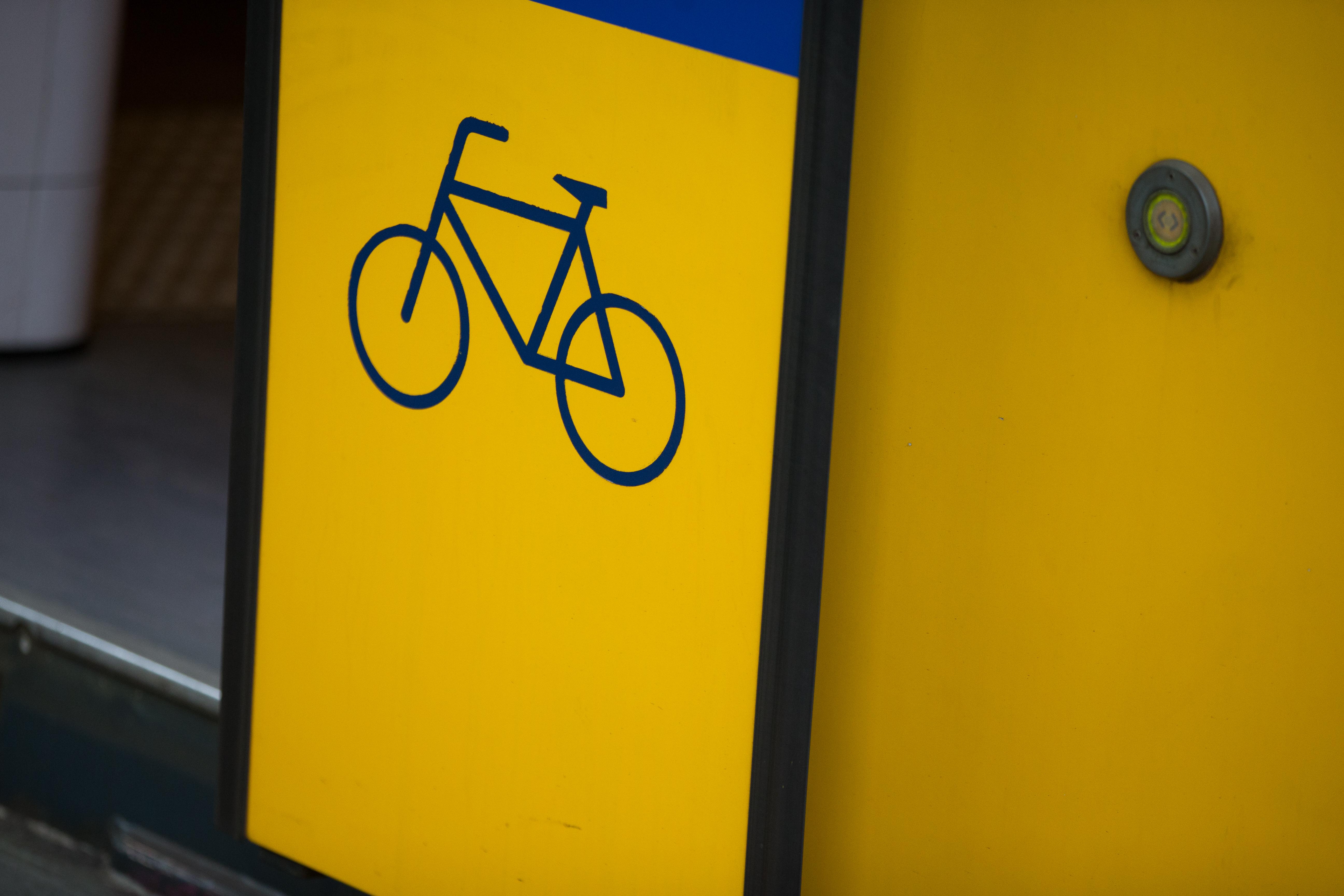 'Geen fiets in de trein en samenreiskorting stopt' | | Telegraaf.nl