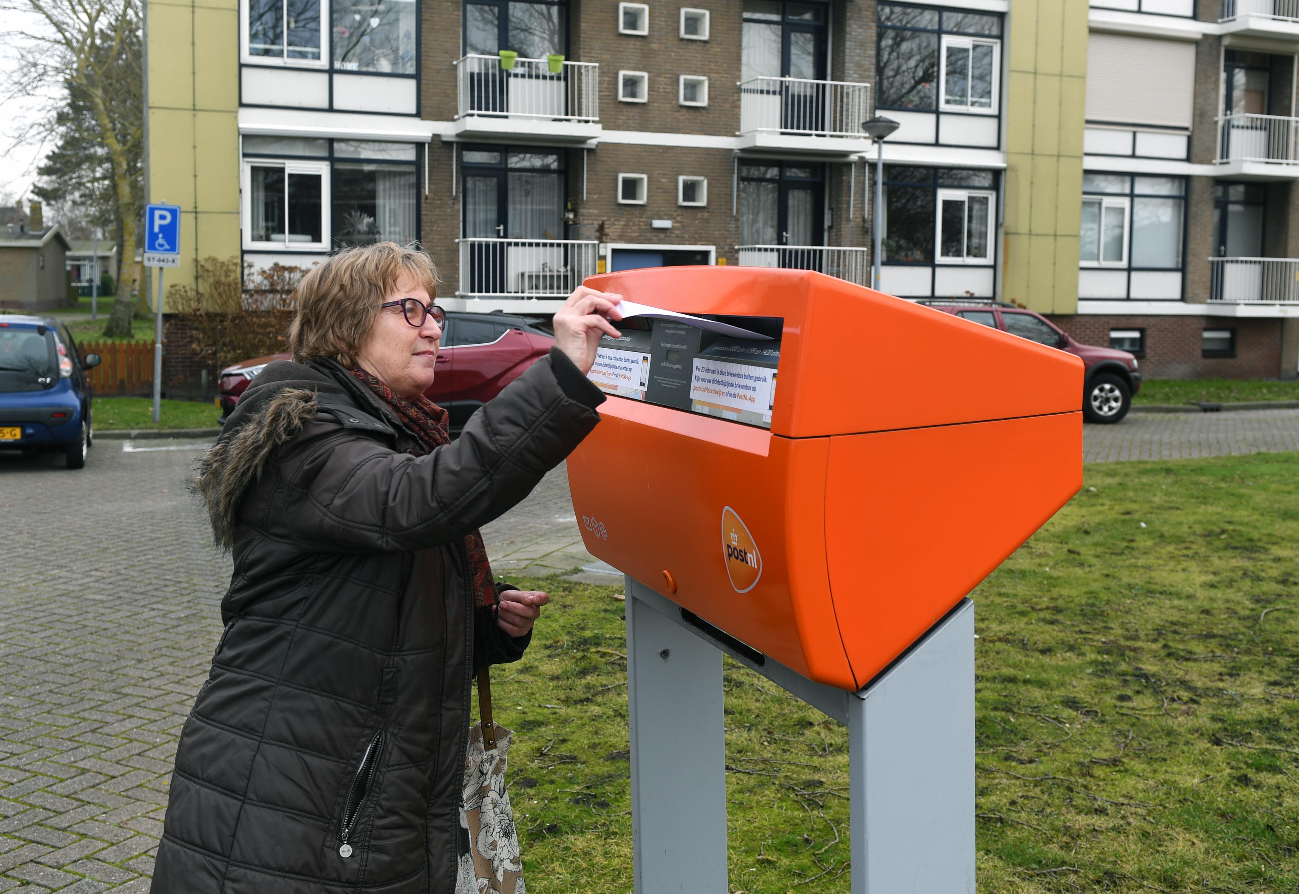 Vervolg Hol Penelope Senioren Schagen willen brievenbussen PostNL behouden | Noordhollandsdagblad