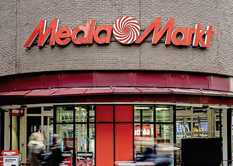 Media Markt  Winkelcentrum Boven 't Y