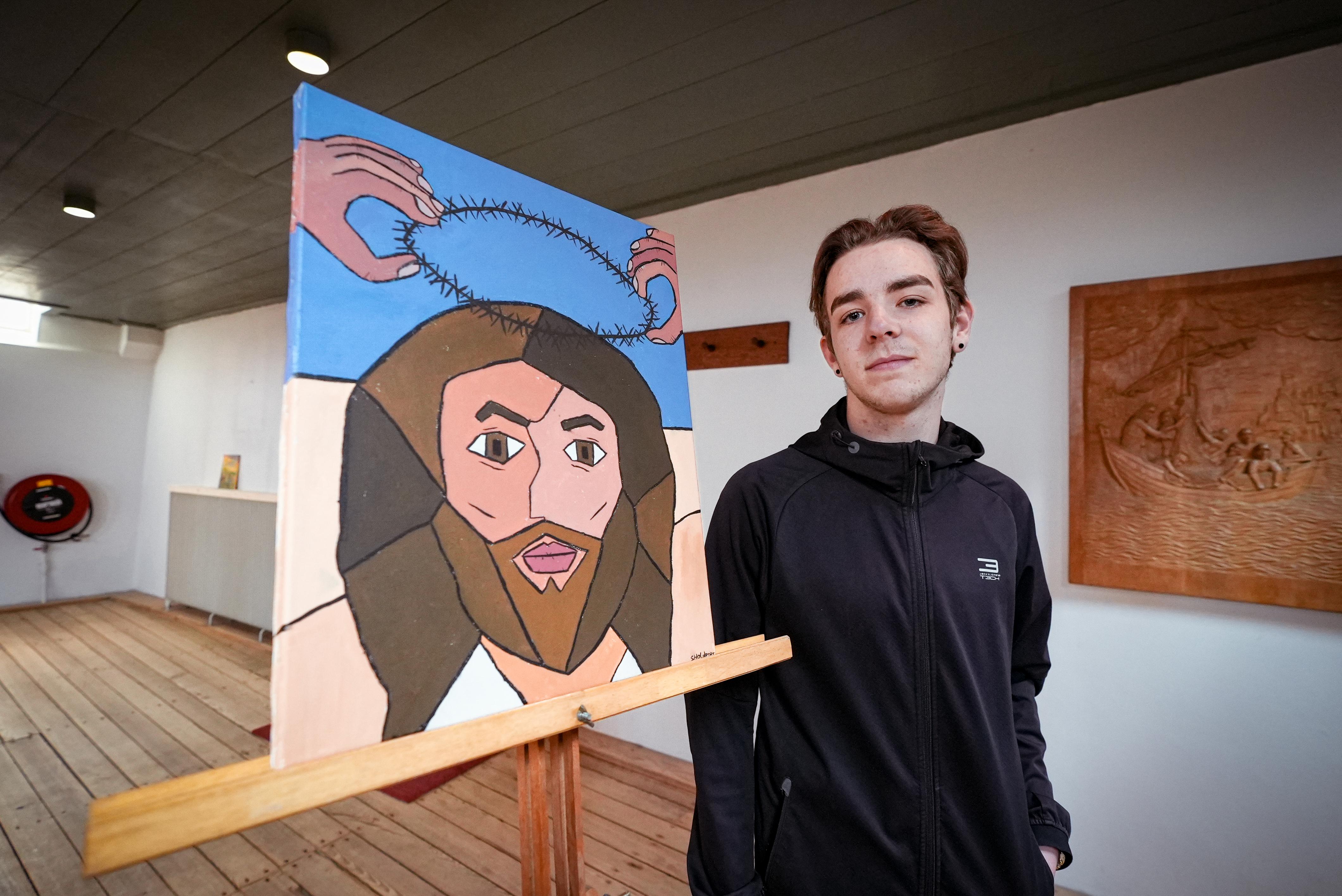 Jonge kerkgangers maken kunstwerken rond het Paasverhaal Niemand weet hoe Jezus er heeft uitgezien Noordhollandsdagblad