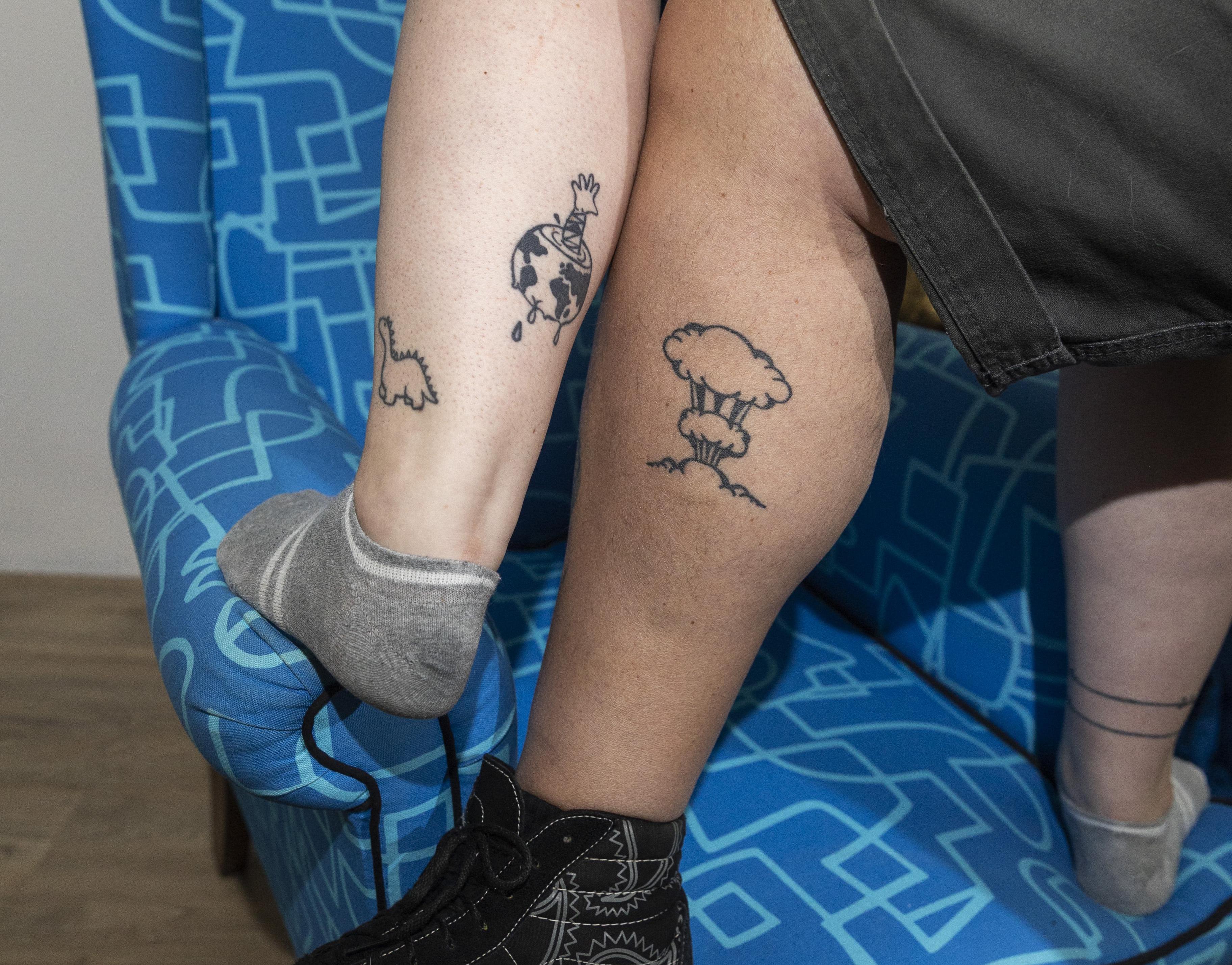 Mordrin Impasse geest Vader Hans en dochter Edie delen een bijzondere tattoo. 'Ze zien er anders  uit, maar horen bij elkaar' | Noordhollandsdagblad