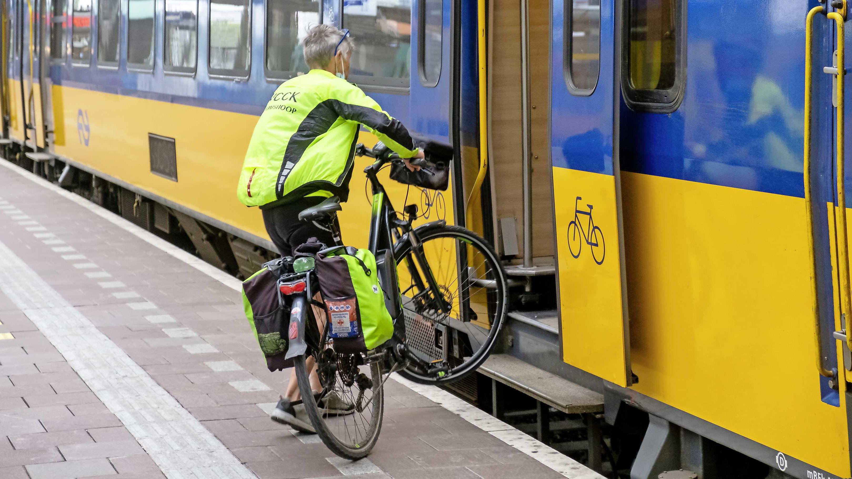 Honderden klachten over online fiets in trein Binnenland | Telegraaf.nl