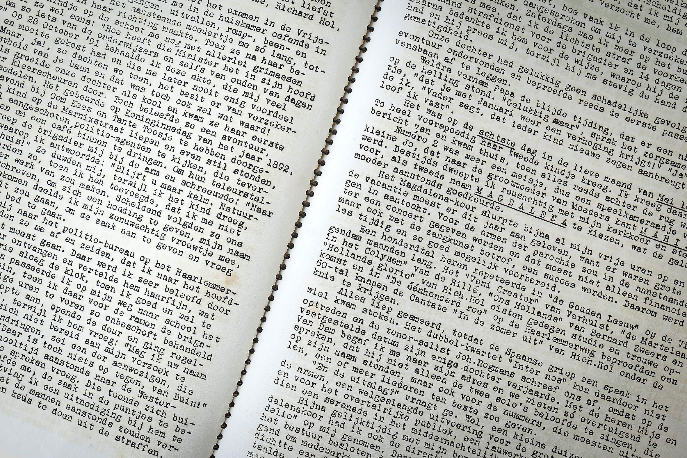 Dan band fluit Ada (97) vindt oorlogsdagboek van 'meneer Brugman' en zoekt zijn familie:  'Je leest over de bombardementen en de honger, maar ook over het  familieleven' | Noordhollandsdagblad